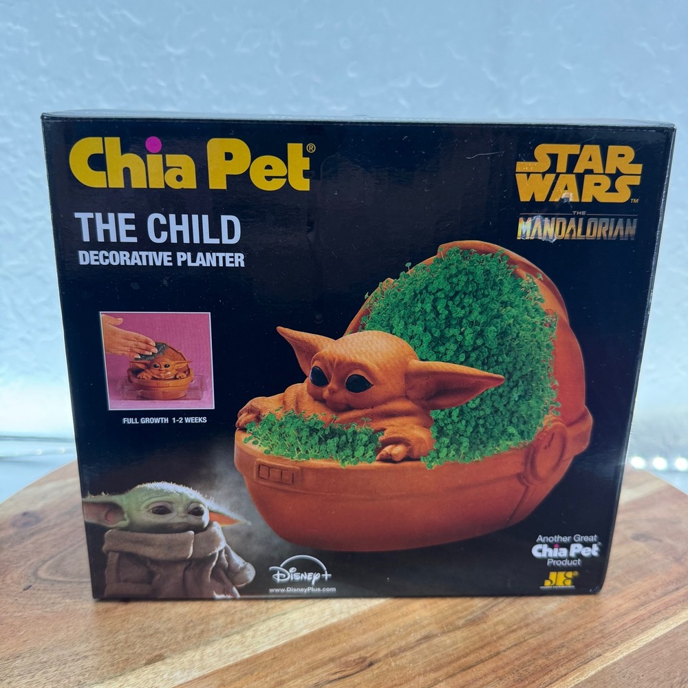 Star‎ Wars The Child Chia Pet Decorative Planter The Mandalorian New